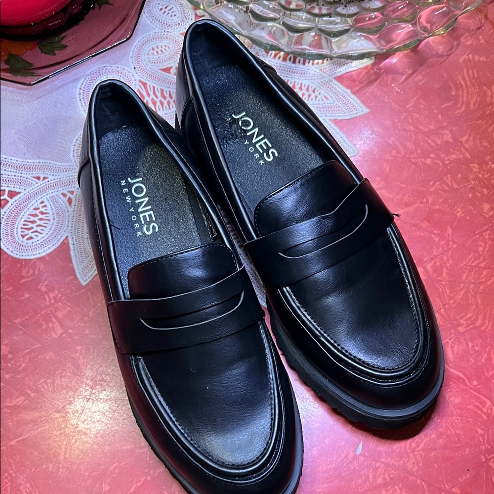 Jones New York Women's Black Loafers